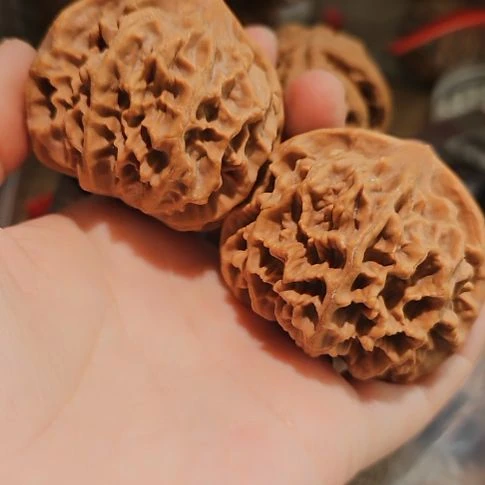 文玩核桃吊坠52帝王