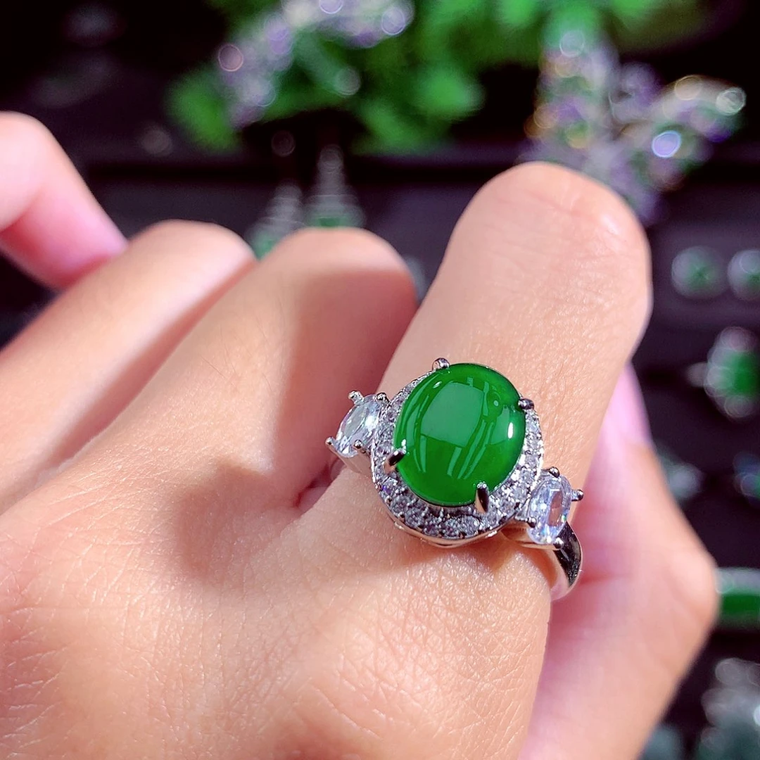 颈饰未镶嵌翡翠天然