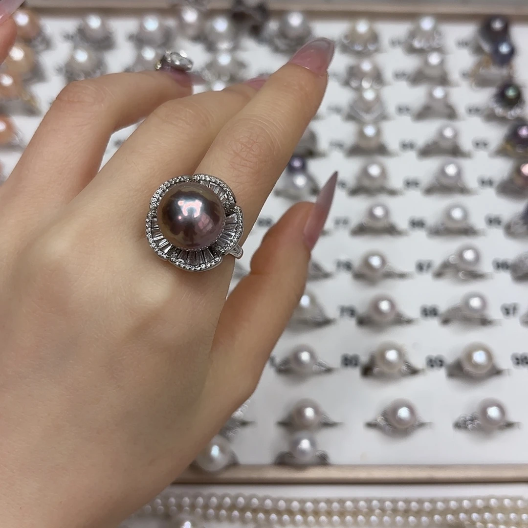 夏***荷银S925镶嵌淡水珍珠戒指