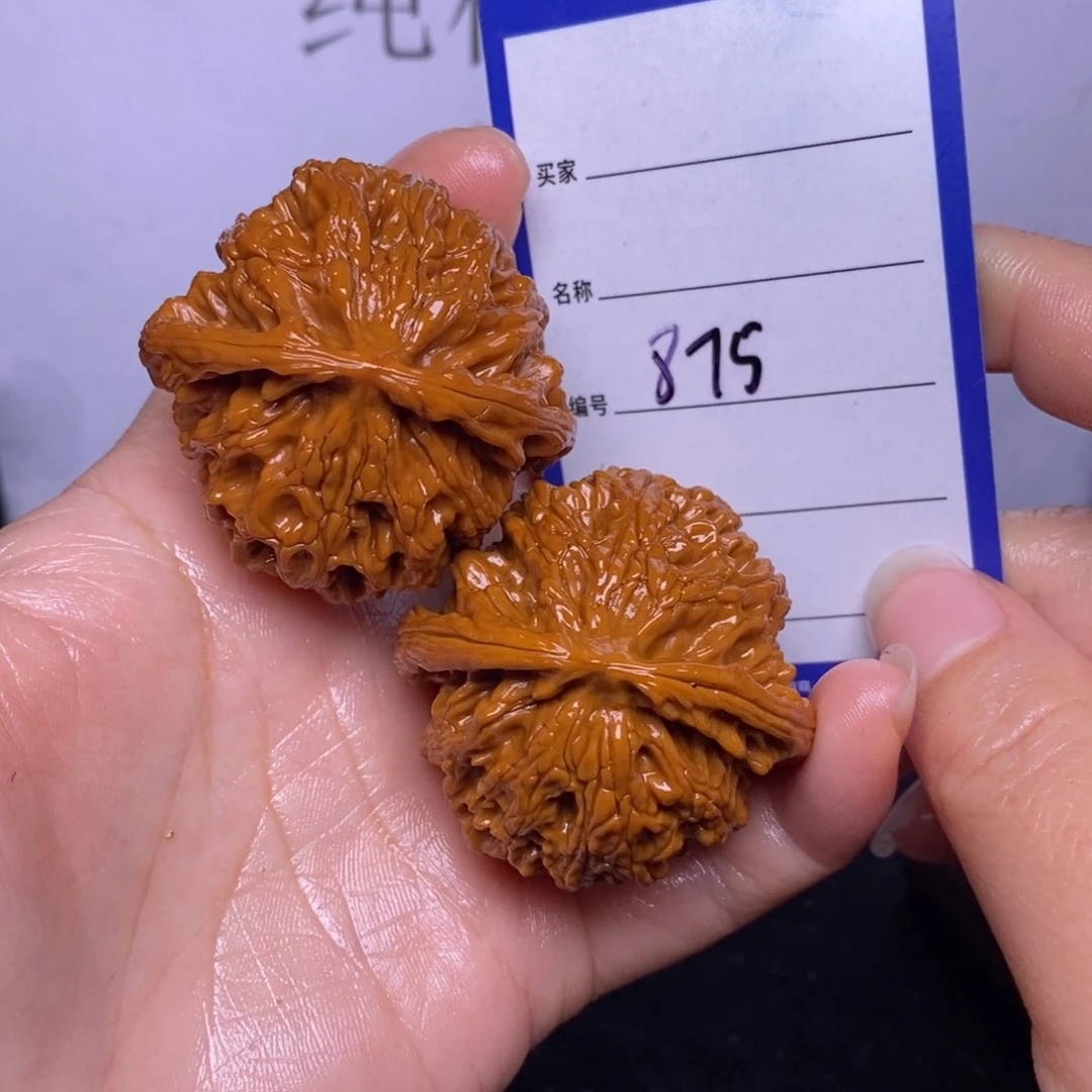 文玩核桃把件875.43苹果园