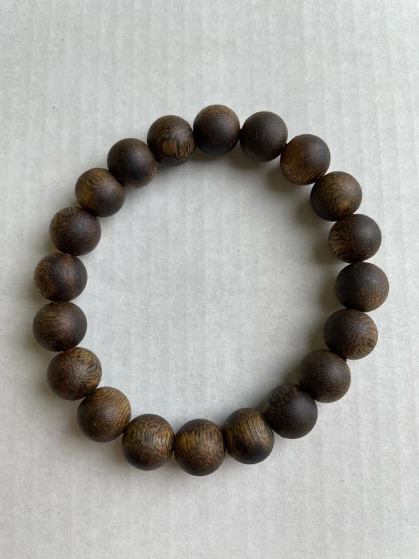 沉香手串，10mm圆珠10克多样性发一