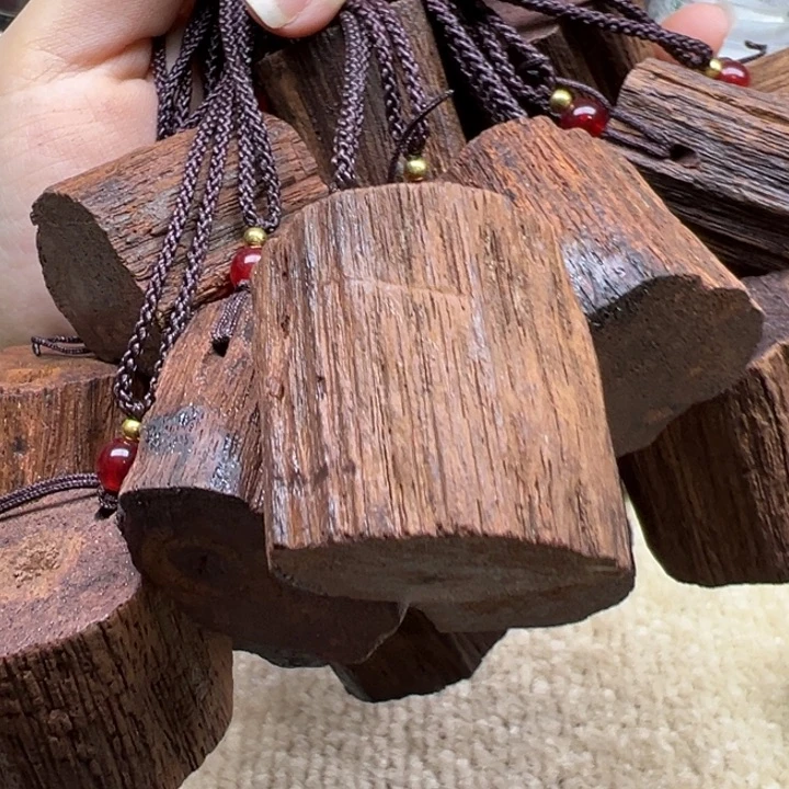 藤类缅甸小叶降真香随形吊坠