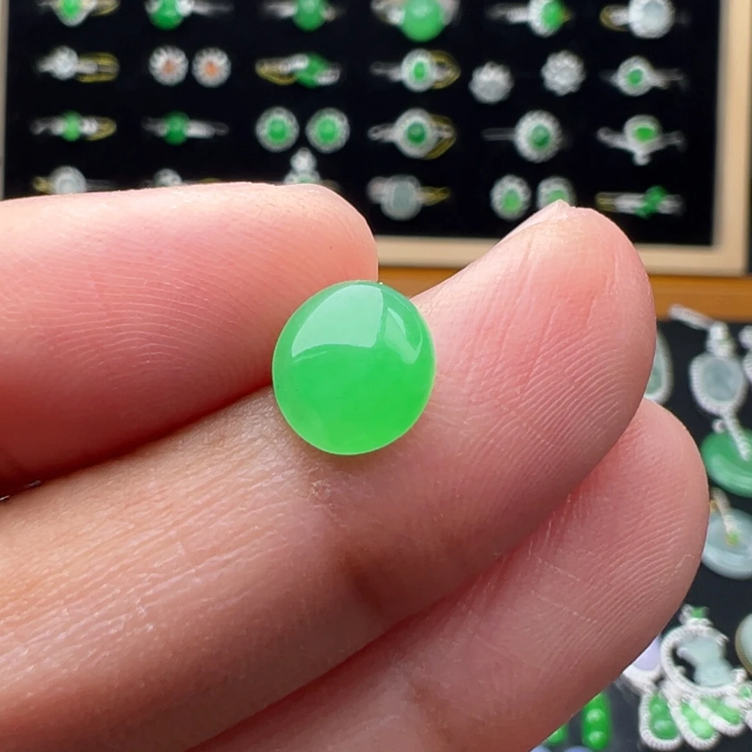 翡翠未镶嵌颈饰蛋8