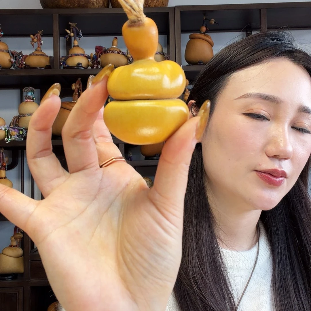 李***丫熊猫脸钱袋子葫芦把件