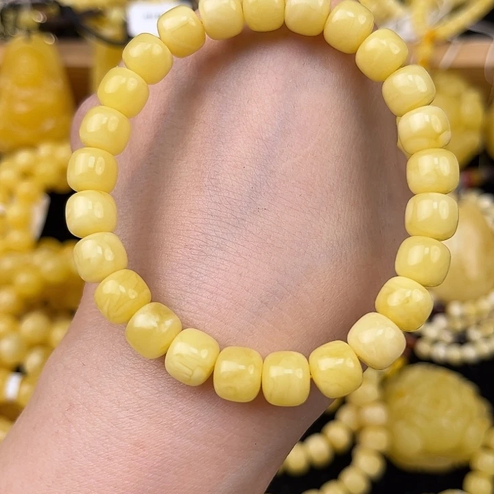 琥珀未镶嵌颈饰琥珀