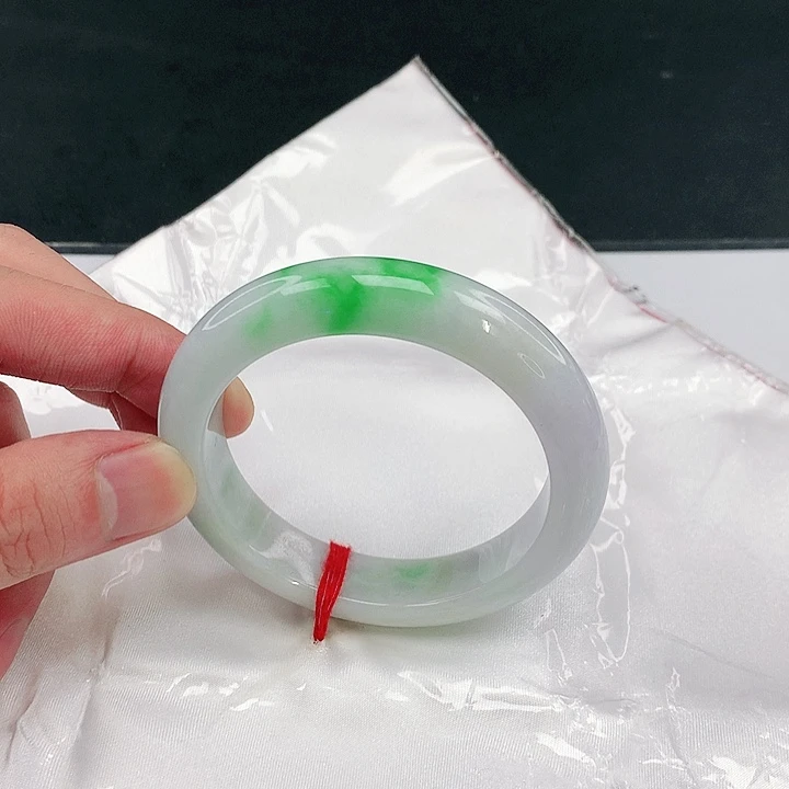 翡翠未镶嵌手镯圈52.5。0A052