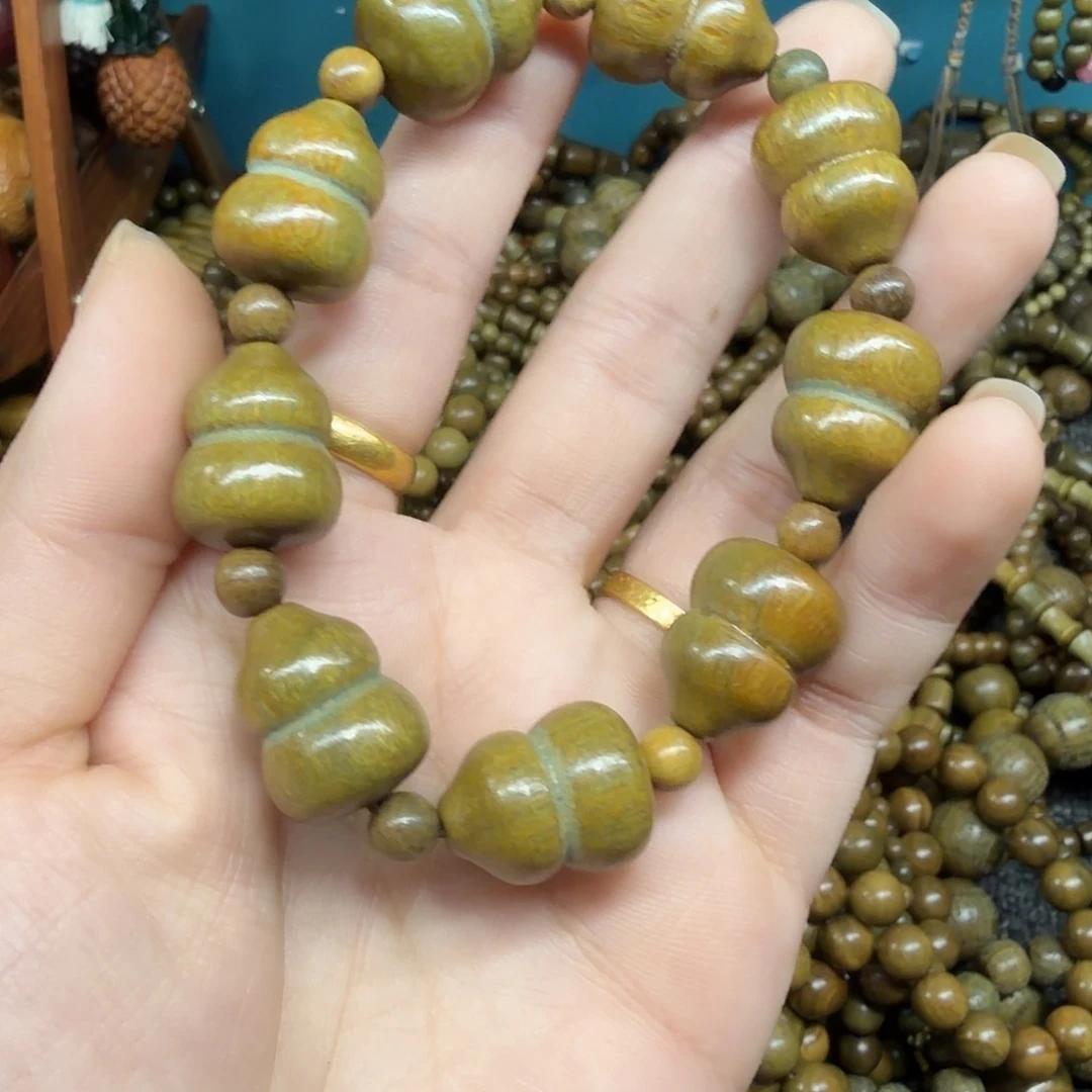 维腊木（绿檀）无事牌