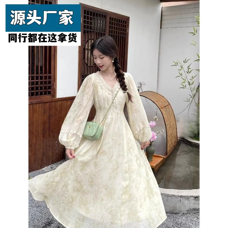 梵乐芬法式温柔v领连衣裙女春季收腰显瘦气质仙女裙高级长袖连衣