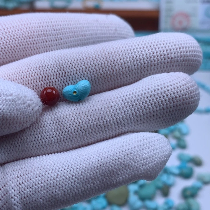 南红玛瑙未镶嵌珠宝奇石