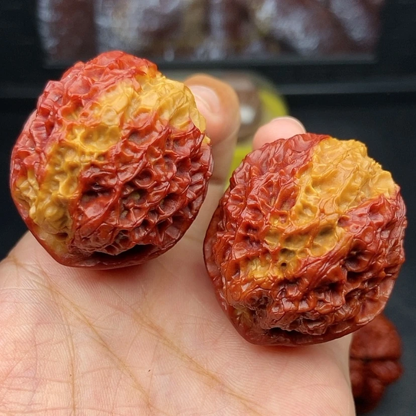 【闪购商品】把件文玩核桃41尺珊瑚绣球