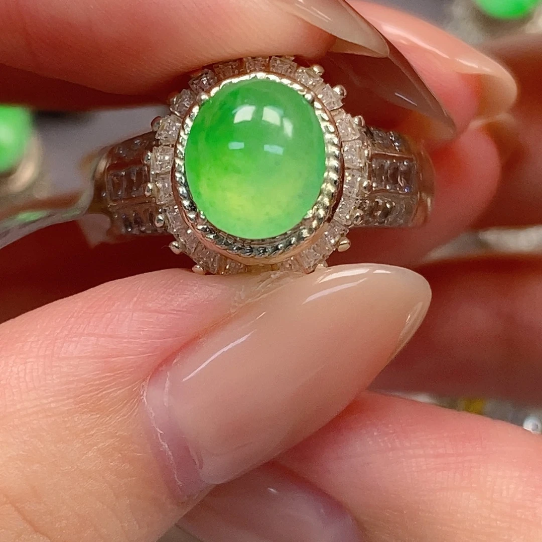 太***妹翡翠未镶嵌戒指翡翠蛋面