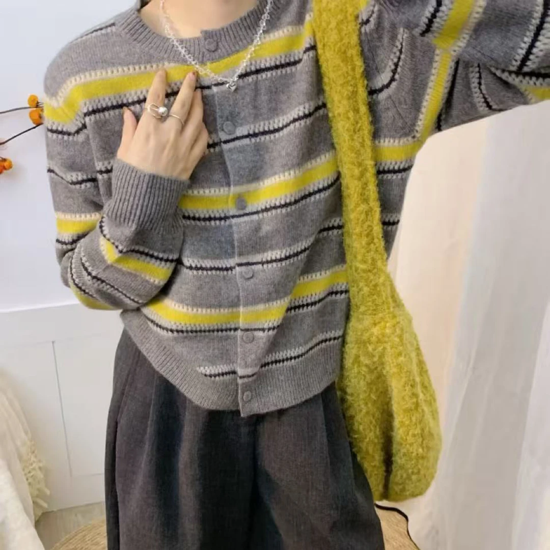 韩系条纹针织开衫女秋季新款气质宽松休闲保暖上衣