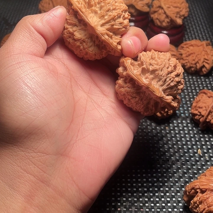 吊坠文玩核桃麒麟纹大官帽