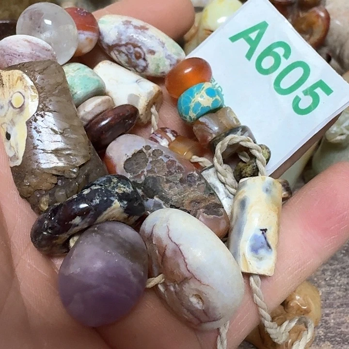 玛瑙/玉髓颈饰未镶嵌3****哥