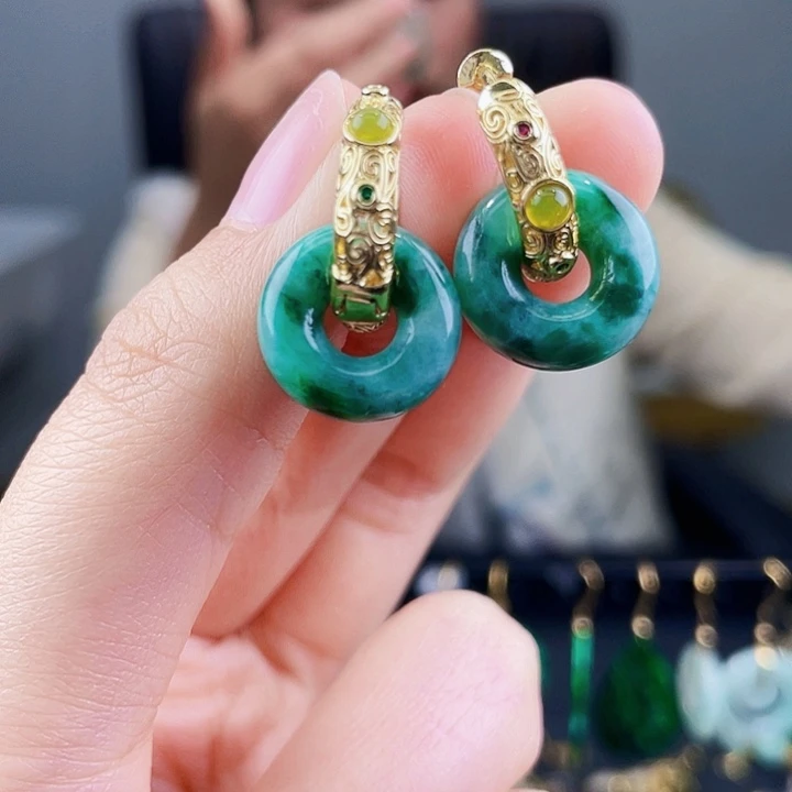 翡翠耳饰未镶嵌饰品