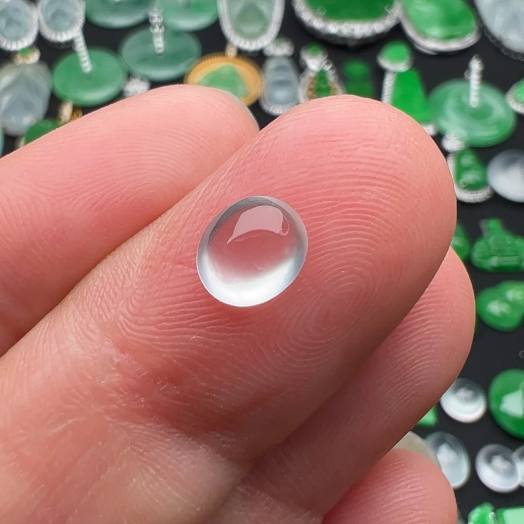 翡翠未镶嵌颈饰蛋面6.9