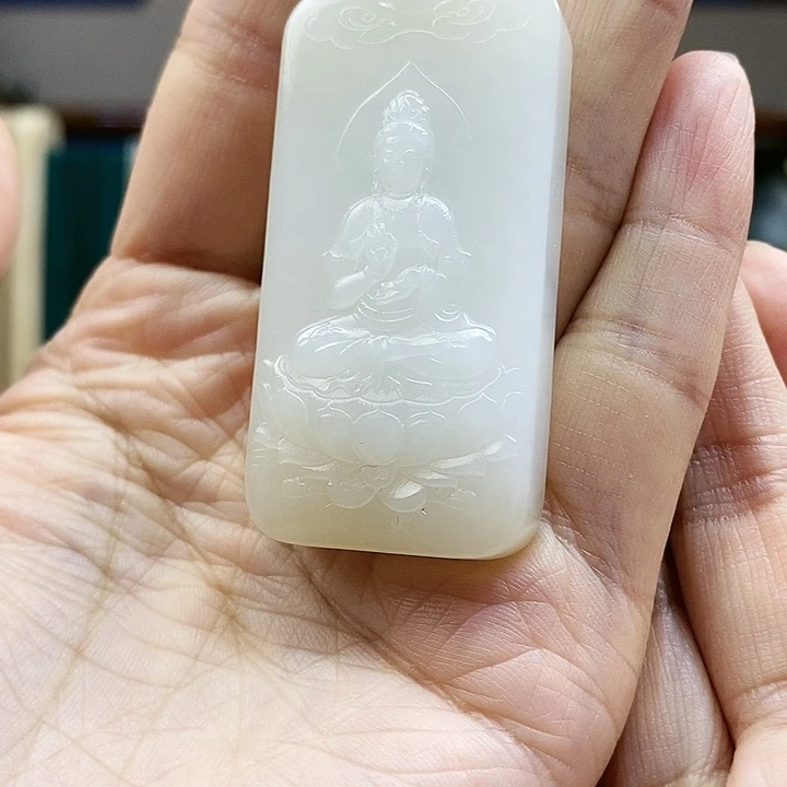 【闪购商品】颈饰未镶嵌和田玉