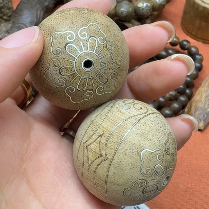 大叶紫檀（黑酸枝木类）