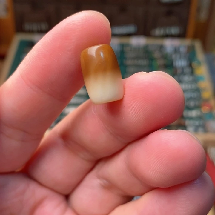 未镶嵌玛瑙/玉髓珠宝半成品