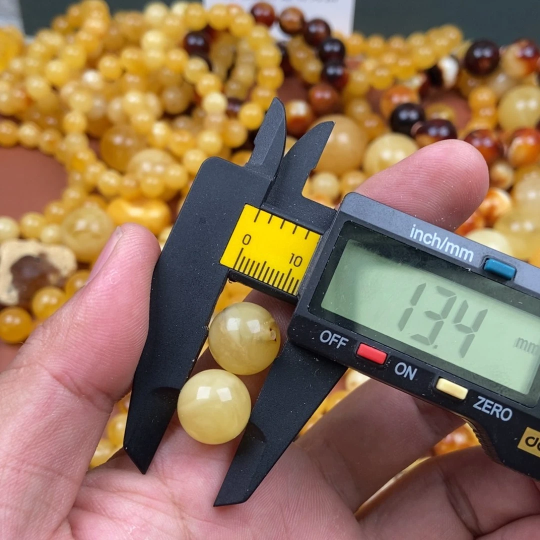 未镶嵌琥珀裸石蜜蜡03