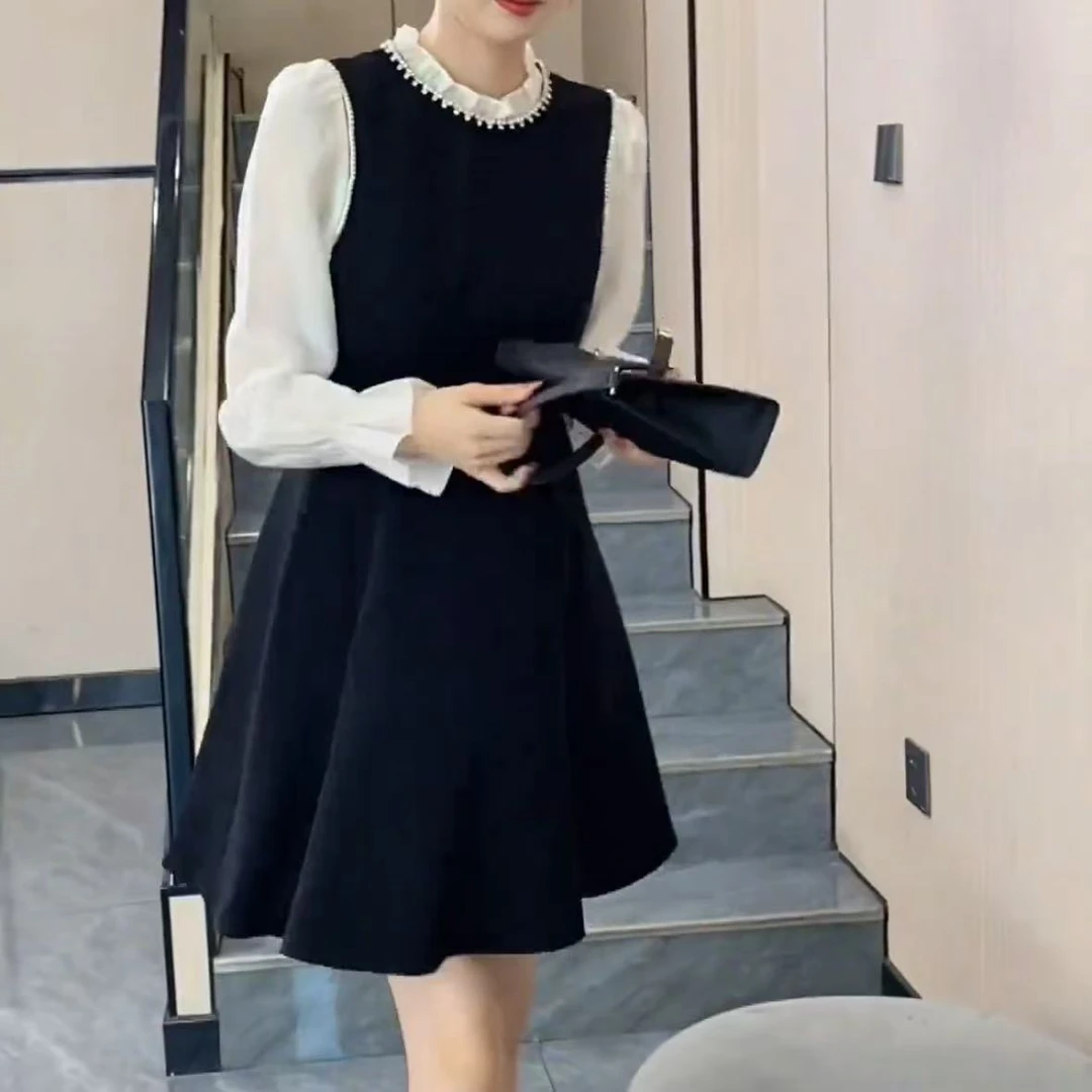 2025春季新款时尚显瘦气质女士网红洋气连衣裙百搭款D7157