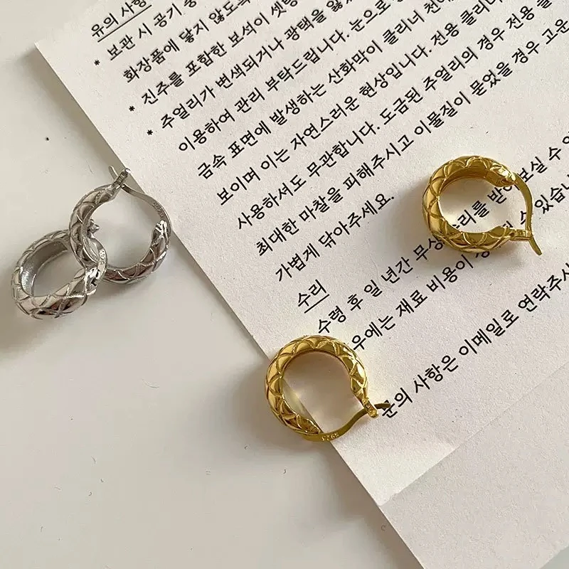 925银耳饰 韩ins时尚百搭气质简约 圆弧菱格耳扣