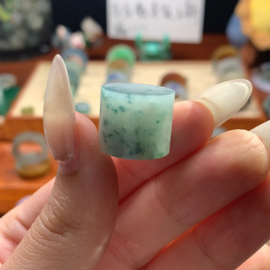 2***5定制翡翠未镶嵌胖苹果珠