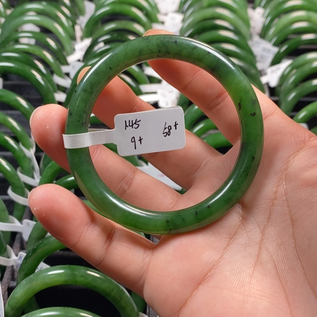 和田玉（碧玉）手镯未镶嵌58