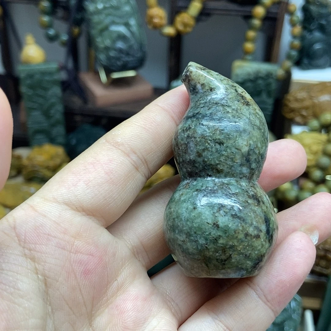 岫岩老玉（透闪石质玉）未镶嵌把件