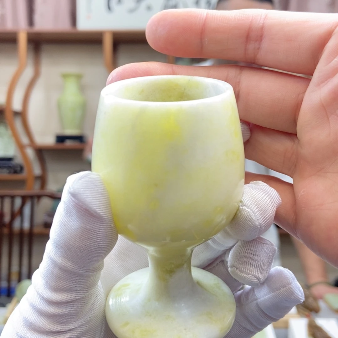 蛇纹石玉未镶嵌杯子（多样性发一件