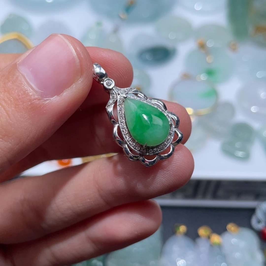 定制翡翠未镶嵌翡翠