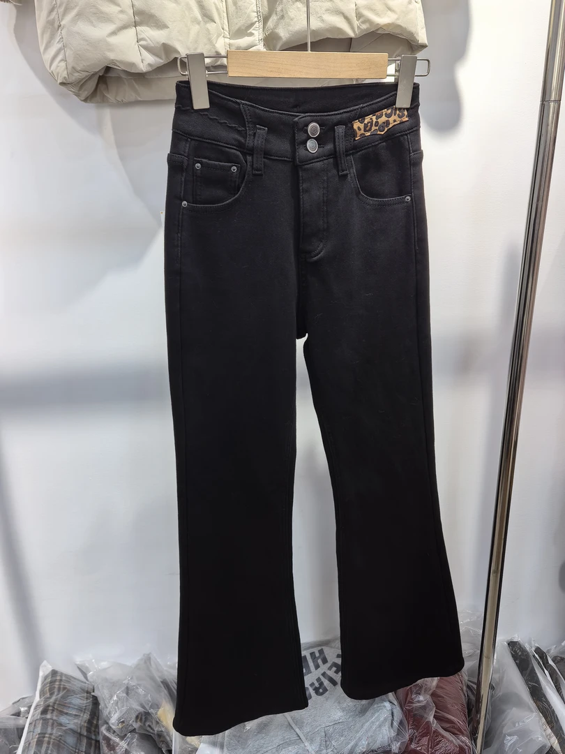 爆版窄版直筒牛仔裤