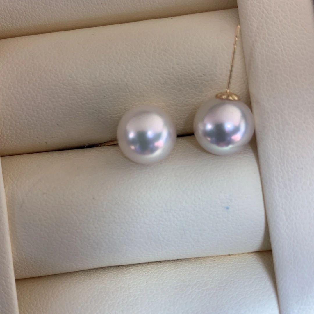 18K金镶嵌海水珍珠耳饰