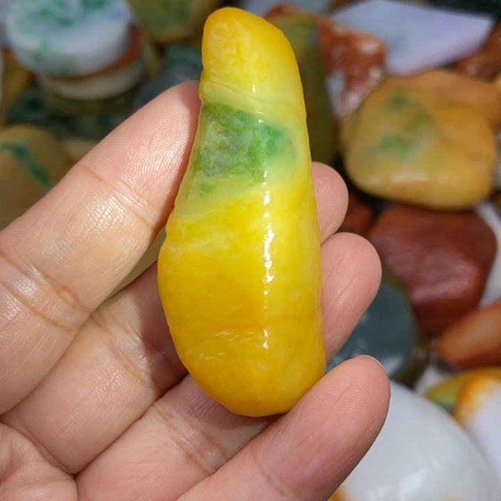 翡翠未镶嵌挂件缅甸翡翠