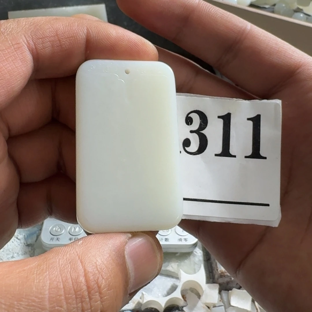 和田玉未镶嵌手链平安牌