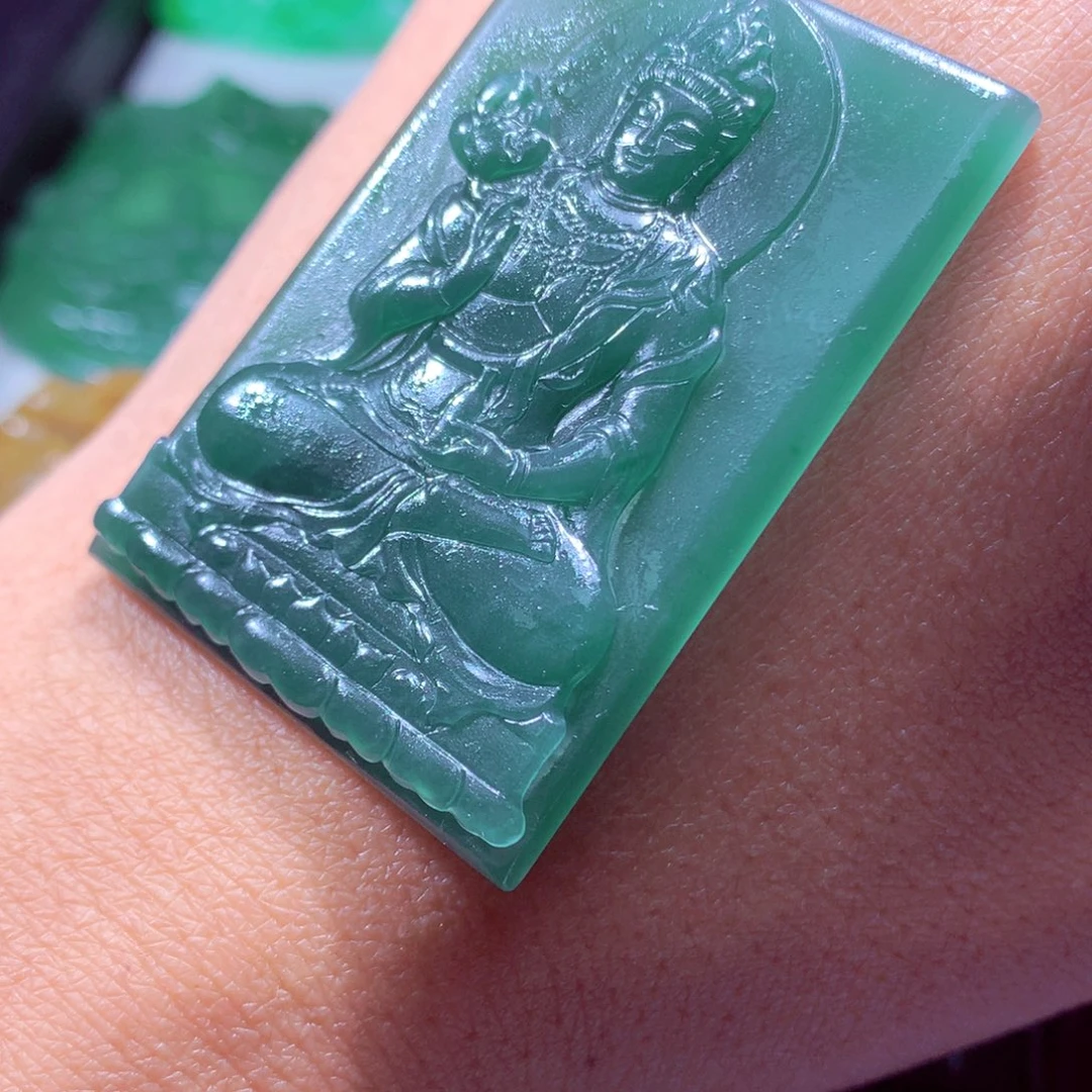 定制翡翠未镶嵌天然翡翠A货毛货挂件