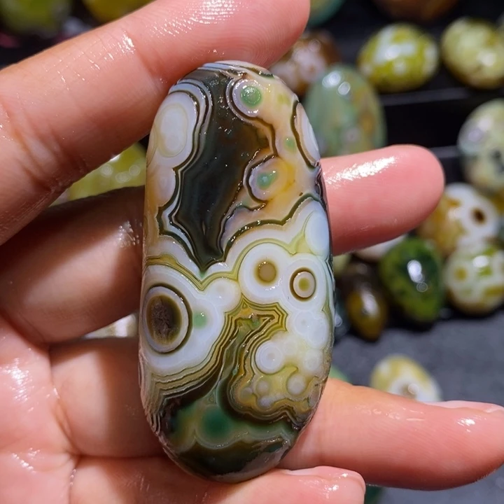 未镶嵌玛瑙/玉髓珠宝奇石