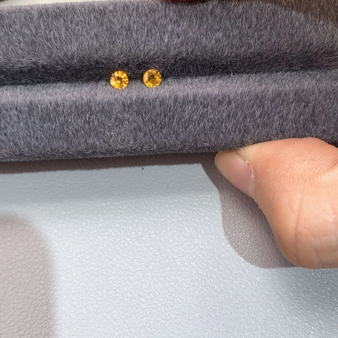 彩色蓝宝石裸石未镶嵌一对