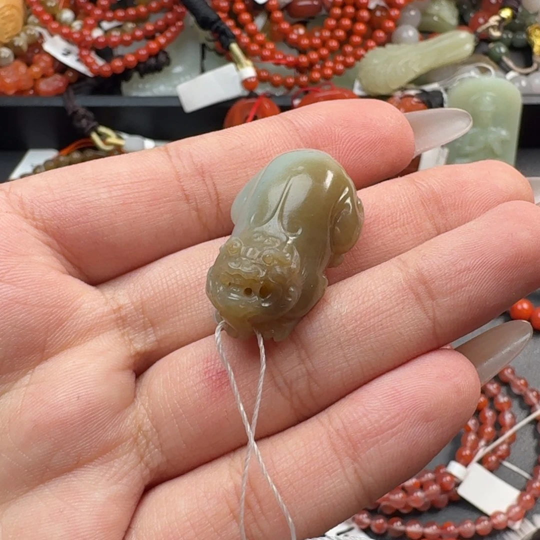 和田玉未镶嵌珠宝奇石