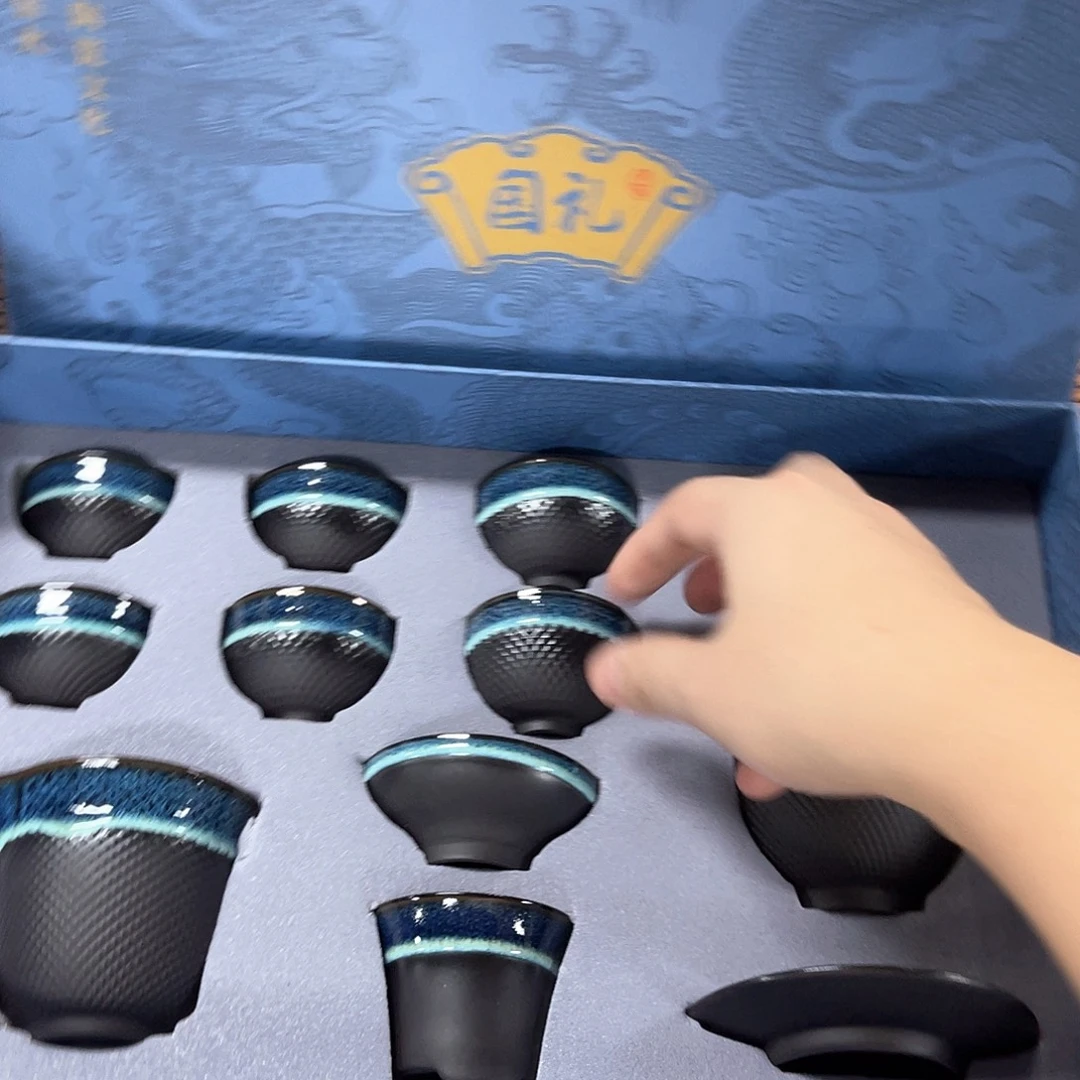 孤品茶具套装等。