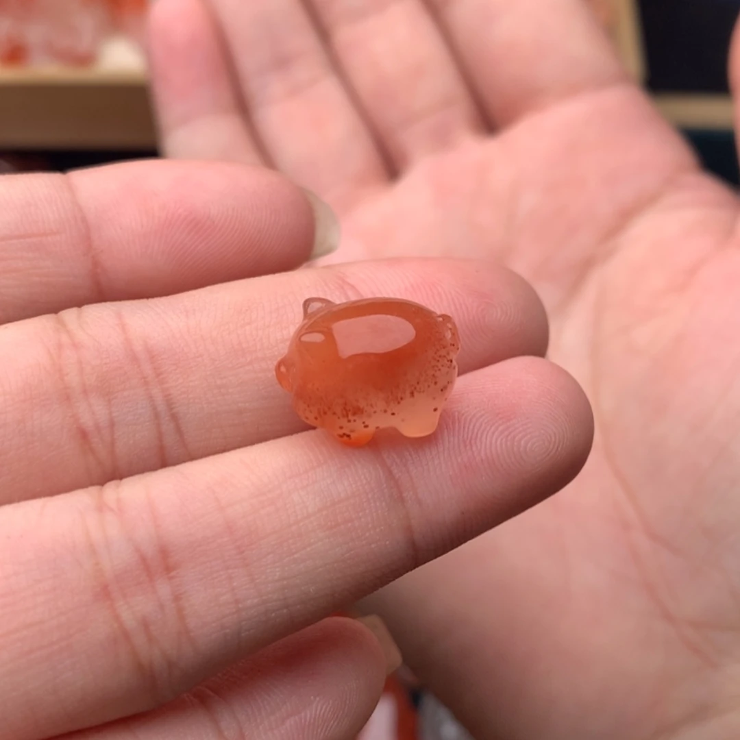 【闪购商品】南红玛瑙未镶嵌珠宝奇石齐*