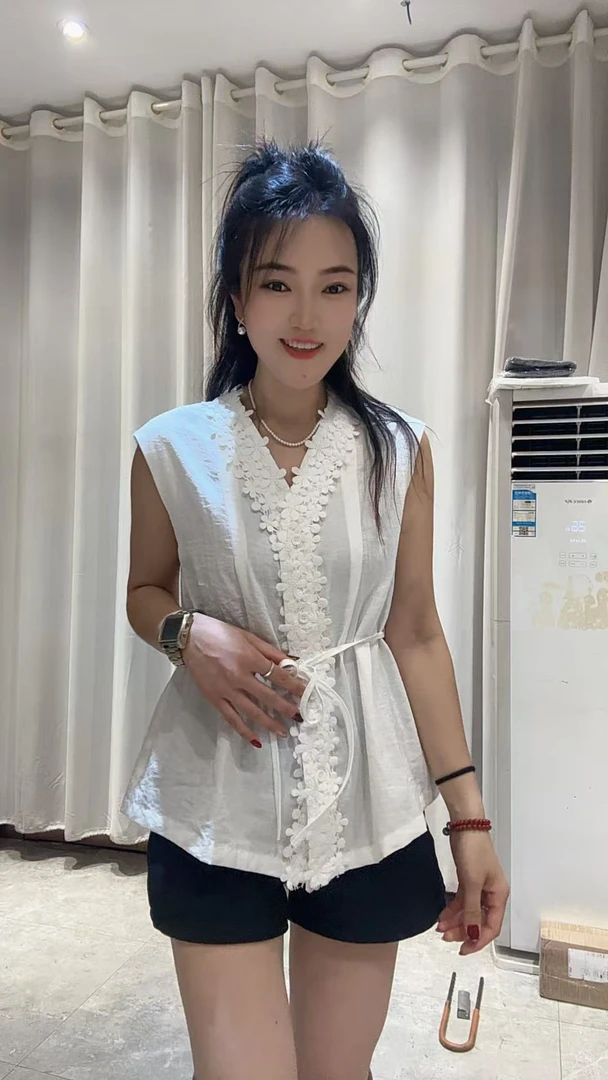 红衣俏家时尚百搭无袖花边衬衫289