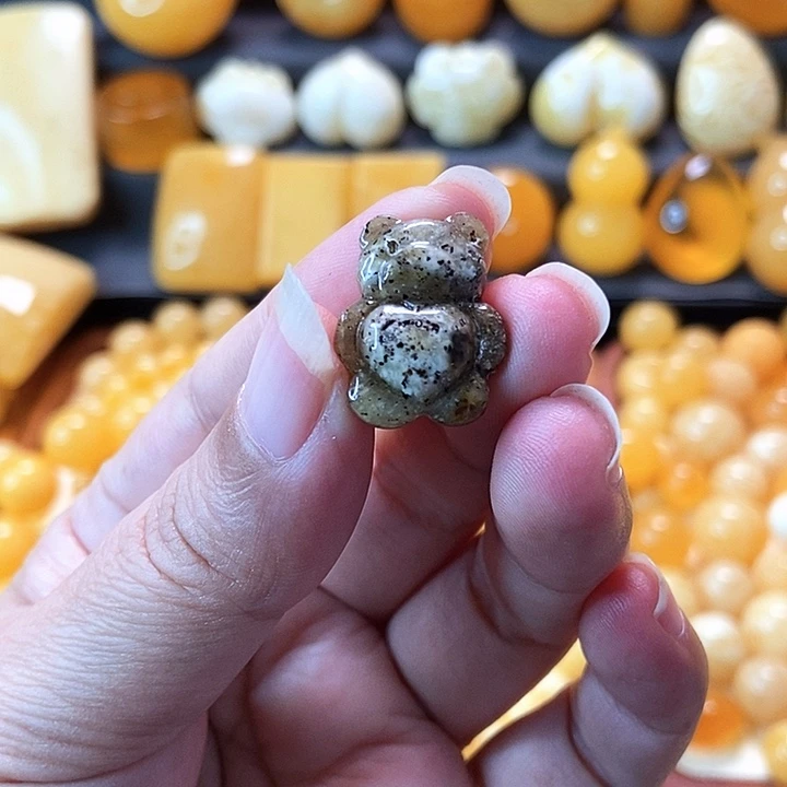 蜜蜡未镶嵌吊坠(不含链)