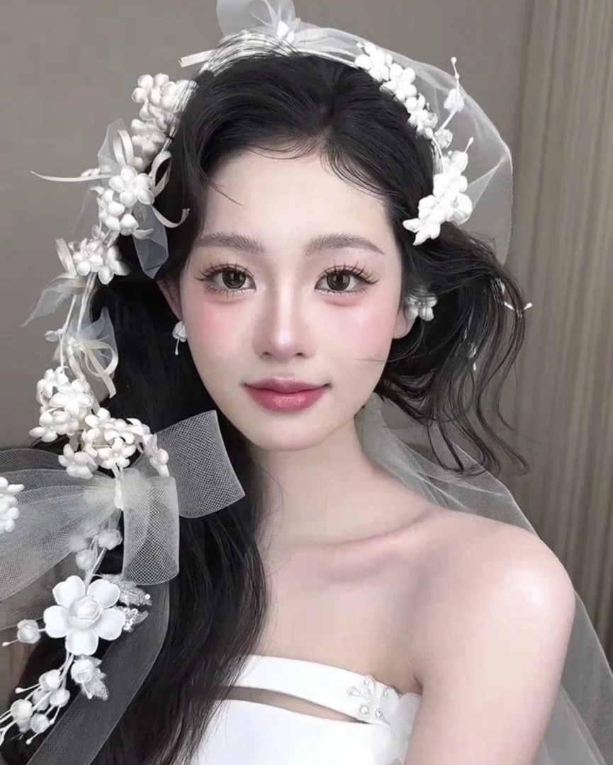 7751新款巨洋气超仙新娘白纱减龄头饰气质百搭