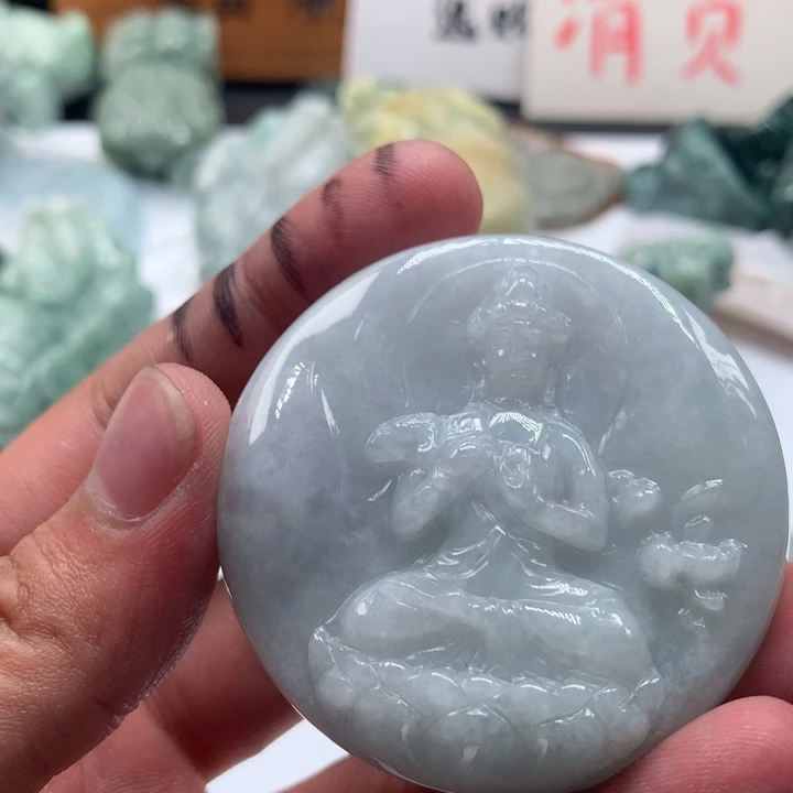 翡翠未镶嵌颈饰保真天然a货翡翠