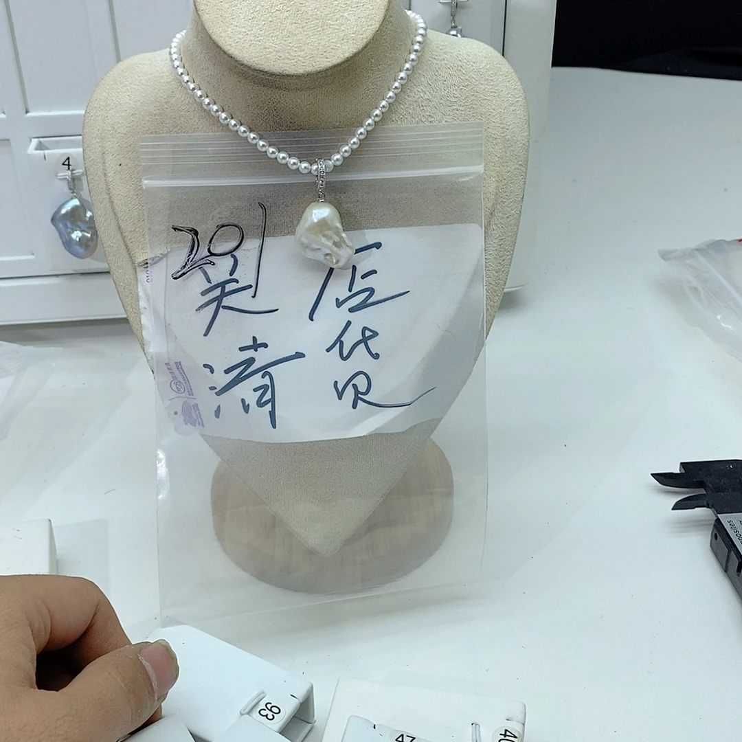 淡水珍珠颈饰合金