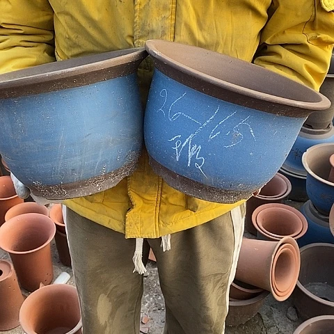 紫砂中国宜兴紫砂花盆，