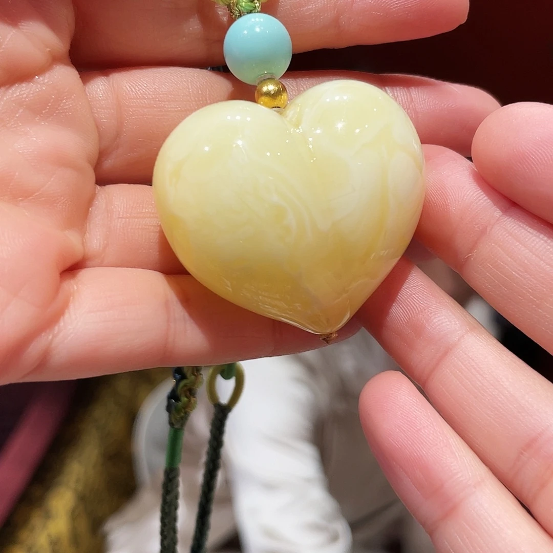 蜜蜡未镶嵌颈饰蜜蜡