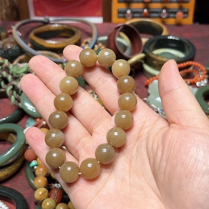 岫岩河磨玉（透闪石质玉）手镯未镶嵌奎*