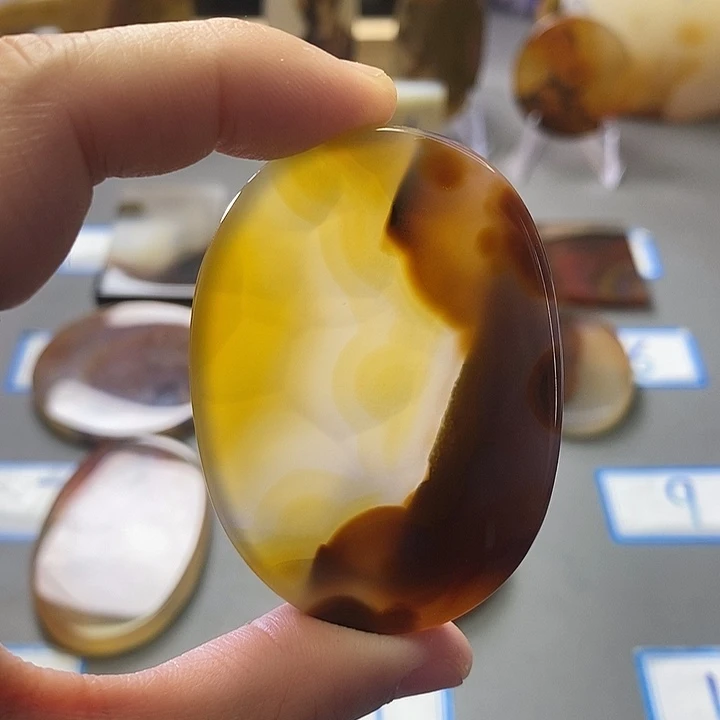 玛瑙/玉髓未镶嵌珠宝半成品91